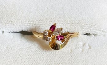 Beautiful 14k Gold Ring With Diamonds And Pink Stones