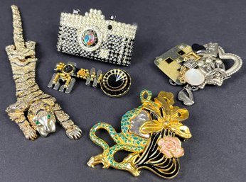 5 Amazing Vintage Pins Including Liztech & Dorothy Bauer
