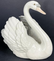 Lladro Spanish Porcelain Swan