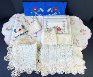 Large Lot Of Vintage Crochet & Embroidery - Placemats, Table Runners, Doilies, & More!