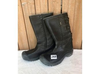 Women's Size 9 Keen Waterproof Boots