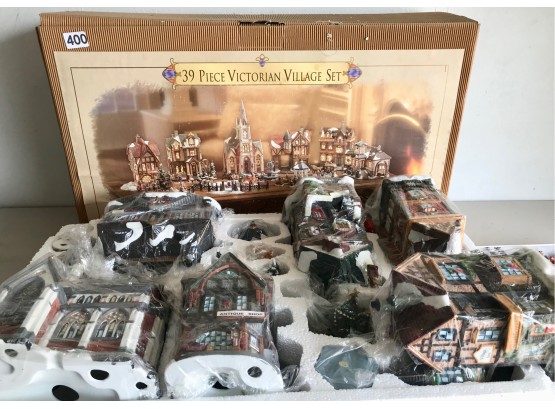 Grandeur Noel 1999 39 Piece Victorian Village Set