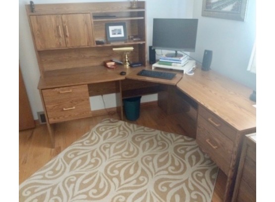 Large Corner Computer Desk In Great Condition