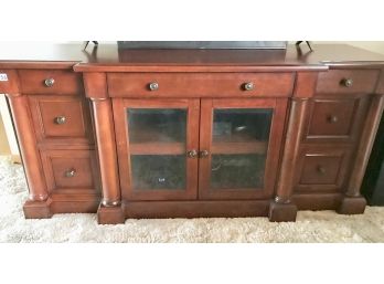 Nice Solid Entertainment Cabinet