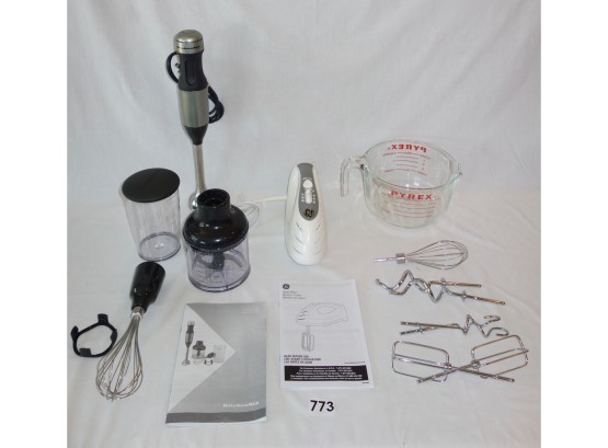 Hand Mixer & Submersible Blender W/Attachments