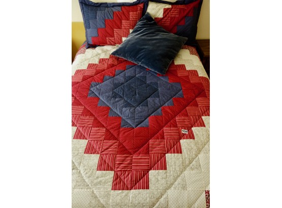 Double Quilt W/Shams & Throw Pillow