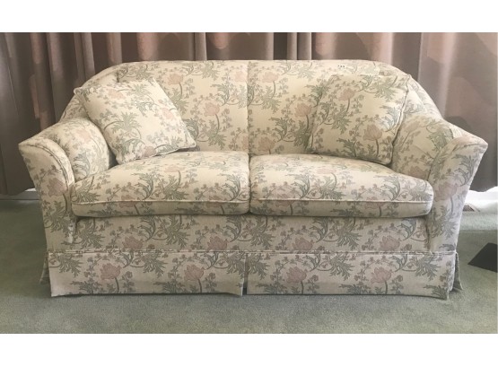Sweet Loveseat In Good Condition