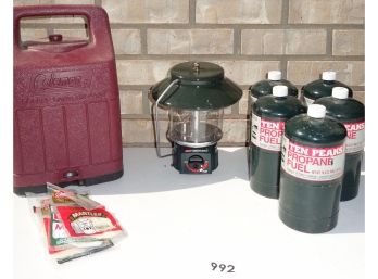 Coleman Propane Lanter W/Fuel Tanks & Case