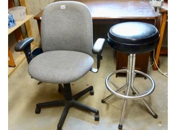 Cool Work Stool & Desk Chair