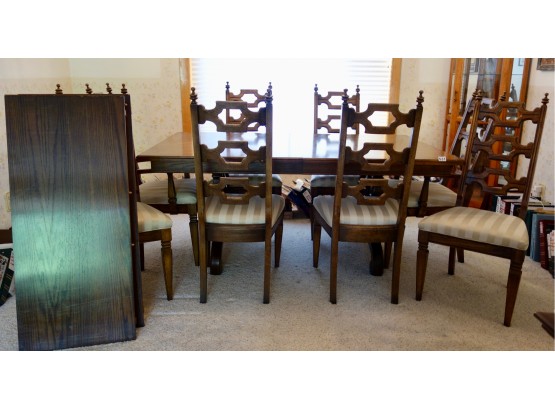 Dining Table W/2 Leaves & 8 Chairs
