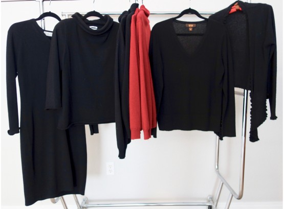 8 Cashmere Pieces In Red & Black