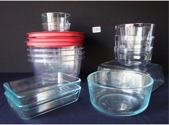 3 Large Rubbermaid Plastic Storage Containers & Tons Of Glass Pyrex Storage Containers Without Lids