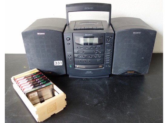 Sony CFD-626  Portable CD & Cassette Player & Speakers