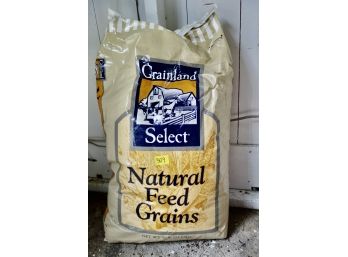 Unopened 50lb Bag Of Grainlands Select Natural Feed Grains