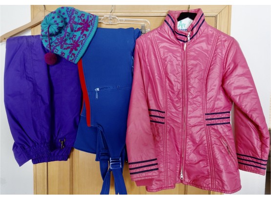 Vintage Women's Ski Clothing And Hat