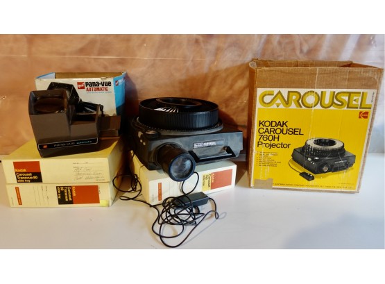 Vintage Kodak Carousel Projector With Carousels & Slide Viewer