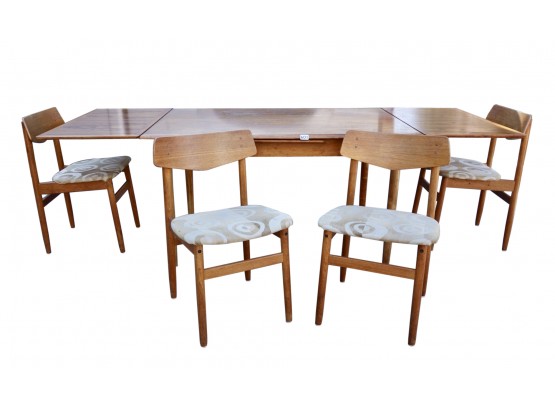 Gorgeous Danish Teak Mid Century Expanding Dining Table & 4 Chairs