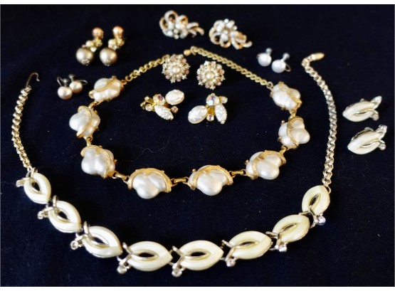 Vintage Costume Jewelry In Gold And Pearl Tones