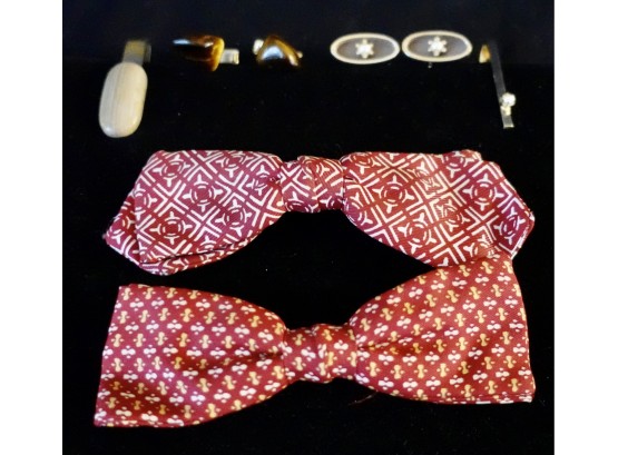 2 Vintage Ormond Bow Ties And 2 Sets Of Cufflinks And Tie Clips