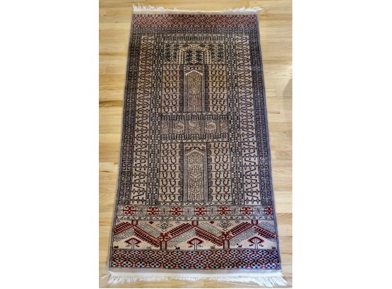 34' X 64' Hand Knotted Pakistani Rug In Good Condition
