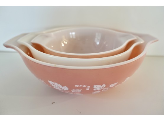 Vintage Pyrex Pink Gooseberry Cinderella Nesting Bowls, 444, 443, 442