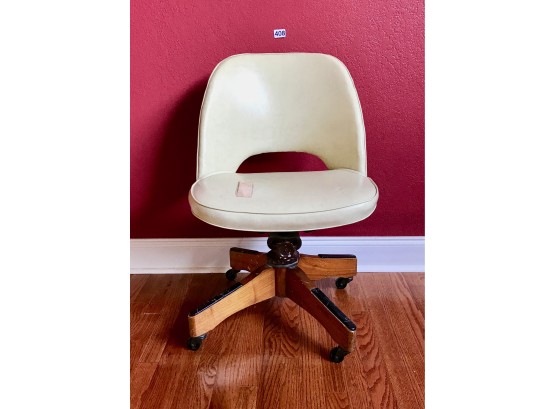 Vintage Cream Desk Chair