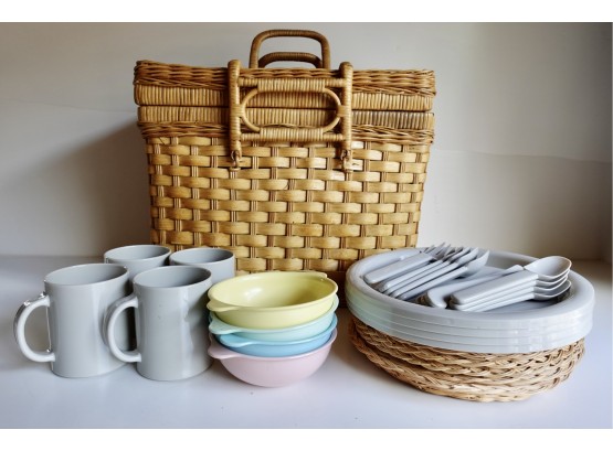 Vintage Picnic Basket With Plates, Bowls, Mugs, & Flatware For 4