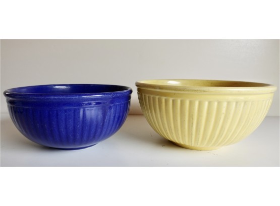 2 Vintage Stoneware Nesting Bowls