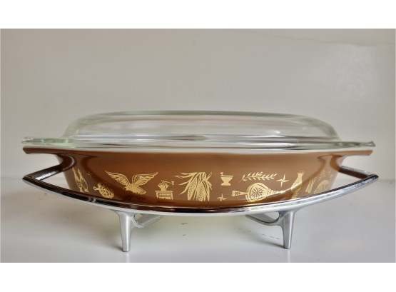 VIntage Pyrex Early American Divided Casserole With Lid And Cradle In Great Condition