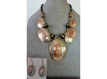 Stunning Tribal Necklace With Earrings