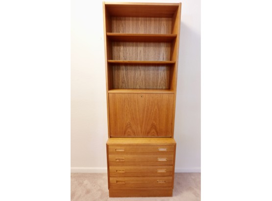 Gorgeous Poul Hundevad Danish Teak 2 Piece Set Of Drawers With Drop Front Desk/shelving Above With Key