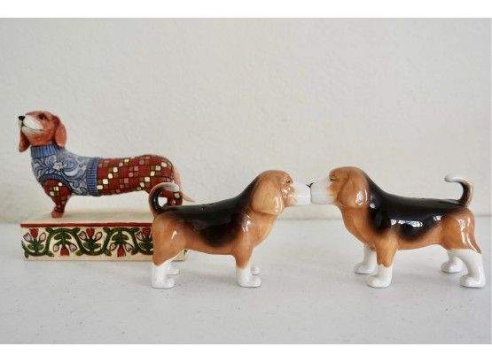 Jim Shore 'Longfellow' Figurine And Kissin Dogs Salt/pepper Shakers
