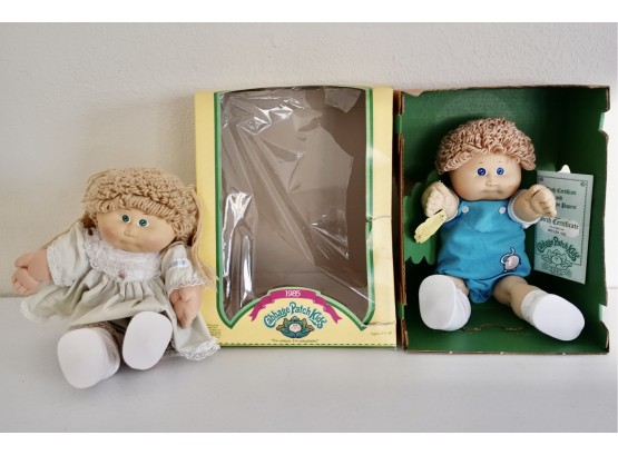 2 Vintage Cabbage Patch Dolls, One Is 1985 In Original Packaging