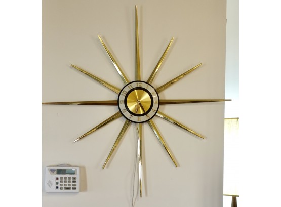 Stunning Robert Shaw For Lux Starburst Clock