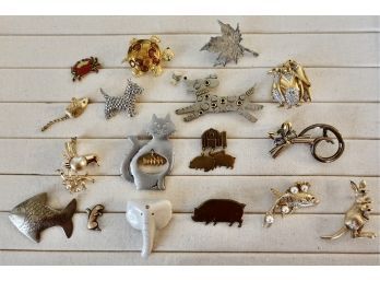 Assorted Animal Pins And Brooches