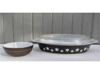 Vintage Pyrex Divided Casserole In Black Snowflake & Small Terra Bowl