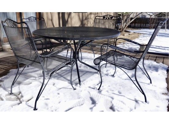 48' Metal Patio Table With 4 Chairs