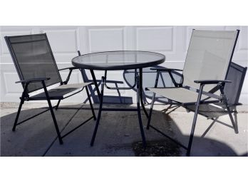 Nice 42' Outdoor Table And 2 Folding Chairs