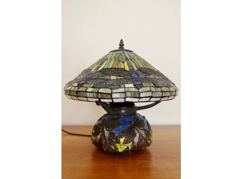 Stunning Heavy Tiffany Style Lamp With Dragonfly Motif