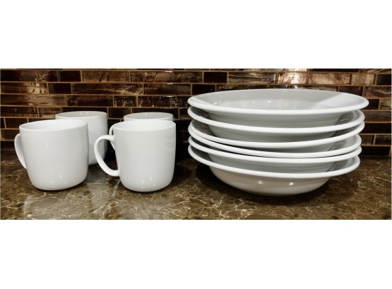 William And Sonoma Bowls And Mugs