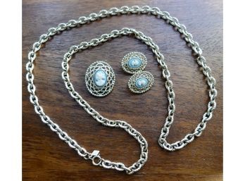 Sarah Coventry 1957 'Cameo Lace' Earrings & Pendant/brooch With 1975'Holiday' Necklace