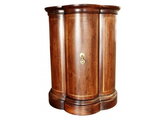 Lovely Scalloped Henredon Side Table With Cabinet
