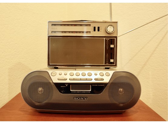 Vintage Sony CD/Tape Player & RCA Radio