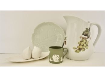 Pretty Ceramic Pieces Including Garlic Clove Shakers