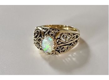 Vintage 14k Gold And Opal Ring