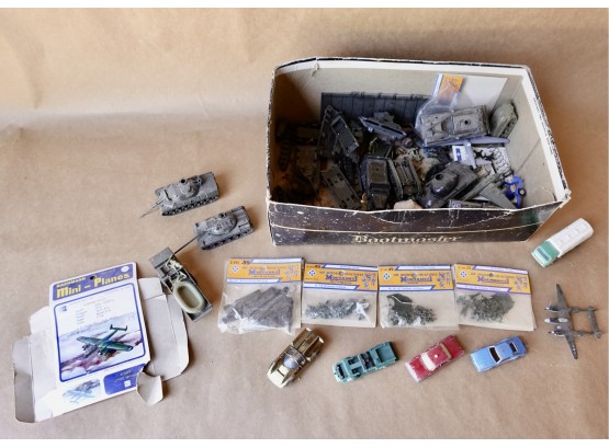 Vintage Plastic Army Miniatures