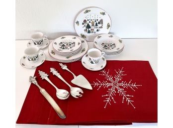 Adorable Christmas Dinnerware Serving Pieces & 6 Placemats