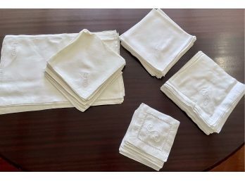 Monogramed Placemats And Napkins