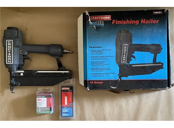 Craftsman Finishing Nailer In Box With Fasteners