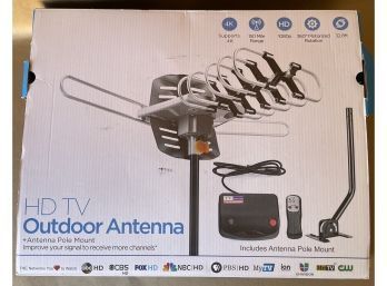 HDTV Outdoor Antenna, Appears To Be New In Box